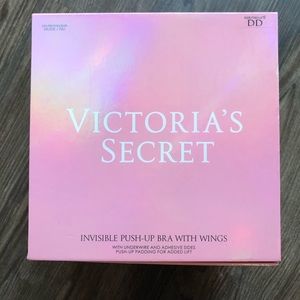 VICTORIA SECRET Invisible Push Up Bra. NWOT